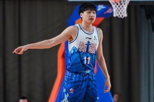 火力靠谱！齐麟14中8贡献20分4板 正负值+24