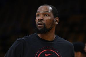 火箭媒体人：湖人打得太舒服 建议杜兰特G2复出 不然系列赛要无了