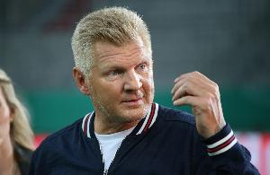 赫内斯拒签西蒙斯！埃芬博格：他通常都是对的 青训才能得到机会