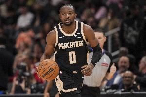 你俩能不能有点用？半场库明加4中1拿3分 里萨谢3中0一分未得