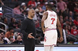 乌度卡：希望看到G2赛前杜兰特恢复移动能力 能自如完成各种动作