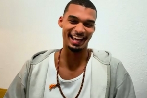 全票荣膺DPOY！文班亚马：其实真正的挑战可能在于打满65场！