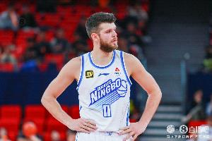 直播吧：拉科塞维奇预计明日启程 有望赶上广东常规赛最后一战