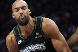 麦丹称若戈贝尔保持今天表现就能赢球！戈贝尔：那就拭目以待吧