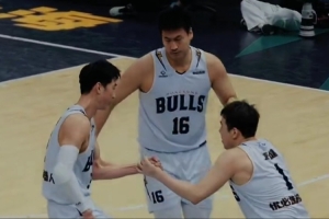 总决赛G2是老牌劲旅更胜一筹 还是新军以下克上？让我们拭目以待