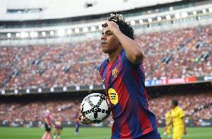 记者：获巴萨批准，亚马尔将前往马德里参加劳伦斯奖颁奖典礼