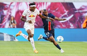 罗马诺：姆巴耶落选大名单是恩里克的决定，球员今夏动向值得关注