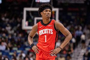 有点糙！阿门10中6拿到16分5板9助1断 3失误4犯规