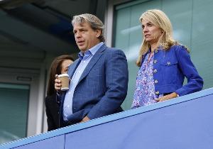 记者：切尔西的表现完全不可接受，罗塞尼尔很可能付出代价