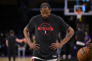 完全被拿捏！杜兰特最近3场对阵湖人合计多达20个失误