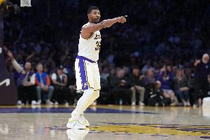 詹姆斯：斯玛特从不畏惧大场面 他的贡献无法用数据体现