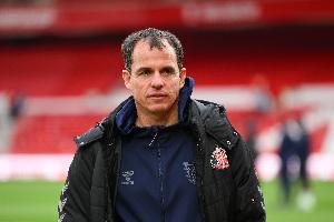 记者：无论桑德兰本赛季排名如何，勒布里斯帅位都稳固无虞