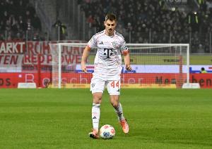 斯坦尼西奇：再次进入决赛的感觉太棒了 上半场本该再进一两球