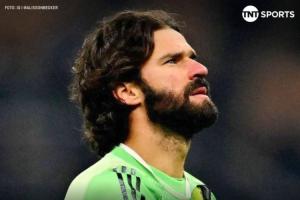 合同剩1年！罗马诺：尤文给阿利松至少2年合同，关键看利物浦决定