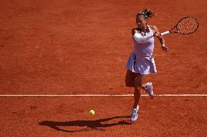 央视：郑钦文红土首秀战胜肯宁的概率较大，进攻上有明显优势