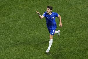 内托：我在比赛中与B席斗嘴，B席拿球时我对他喊“来啊别怂”