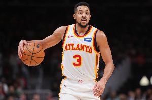 新任纽约市长？麦科勒姆19中8拿下23分5板1助2断2帽 跳投准绝杀