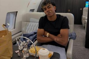 主持人批亚马尔：赛前晒吃麦当劳，结果罚个点球把自己搞伤了