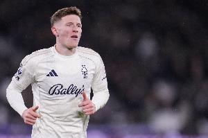 巴里：曼联应在世界杯前签下安德森，若球员表现出色身价将上涨