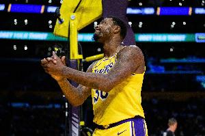 斯玛特谈大比分3-0：要把脚踩在他们的脖子上 彻底终结他们