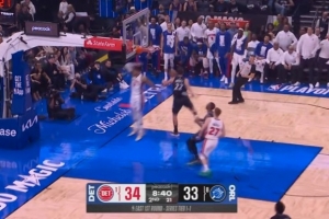 底特律二人转！许尔特穿针引线连送妙传 哈里斯打2+1后再秀暴扣