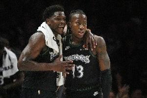 意外吗？森林狼伤缺两大将第三节32-24胜掘金8分 反超4分进入末节