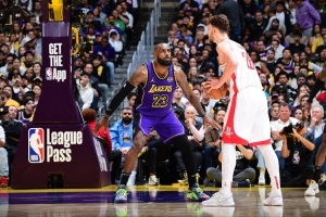 NBA彩经：骑士擒下猛龙获赛点 开拓者击退马刺 火箭胜湖人续命