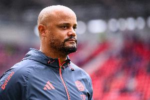 图片报：格雷罗将伤缺对巴黎的两回合比赛，孔帕尼进攻端捉襟见肘