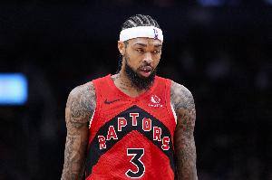 卧底？英格拉姆连续不中 个人前10次出手仅命中1球