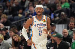 就问你们慌不慌！亚历山大：我看了湖人和火箭系列赛的所有比赛