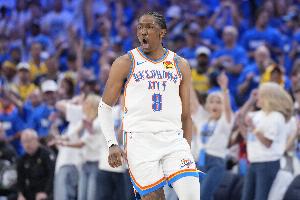 因伤只打2场！杰伦·威廉姆斯首轮场均20.5分4板5助 命中率61.5%