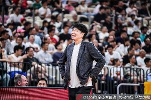 投得太差了！山东全场三分球20中4&命中率20% 上半场8中0