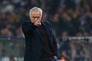 西媒：穆帅不愿回皇马，弗洛伦蒂诺亲自致电其经纪人要求面谈