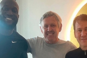 意媒：卢卡库仍在比利时康复，比利时主帅到医疗中心探望