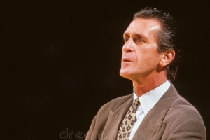 莱利：我一直没有人事变动的最终决定权 但老板都让我大胆去干