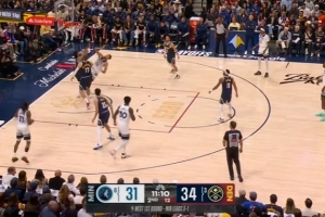 手感真柔和！兰德尔被包夹分球 李凯尔空切对抗抛投命中！