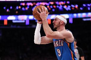 外线有谱！雷霆三分34投17中 命中率高达50%