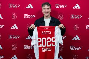 荷媒：巴萨、阿森纳、切尔西球探将考察阿贾克斯小将戈茨