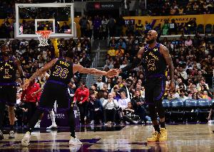 余华：詹姆斯G3带队逆转看的我快流泪了 烈士暮年壮心不已