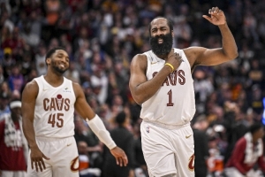 坦普尔：我们尽量让米切尔&哈登打得艰难 其他人进球我们能接受