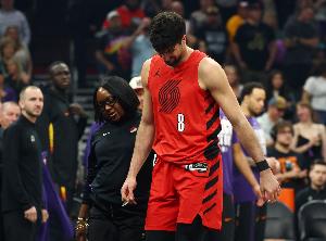 难阻失利！阿夫迪亚15中7拿到22分 罚球11中7