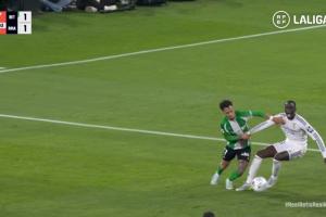 西足协评议：贝蒂斯绝平皇马进球主裁临场判罚正确 VAR不介入正确