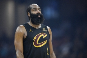 马特·邦纳：哈登无球时他就站在那儿 骑士相当于是4打5