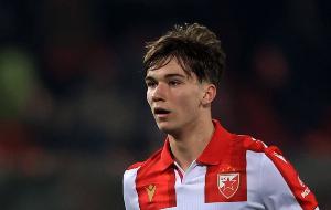 罗马诺：阿森纳关注贝尔格莱德红星17岁前腰科斯托夫并进行接触