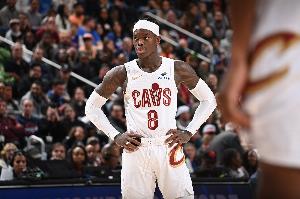 哈登：施罗德表现太出色了 他在联盟征战多年 清楚季后赛的宝贵