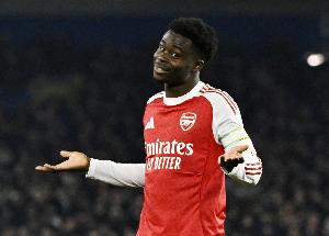 也没那么差？萨卡替补登场后4次过人，3次成功是两队球员最多