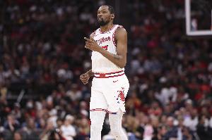 Shams：如果火箭真能将系列赛拖入抢七 那可能是KD回归的潜在窗口