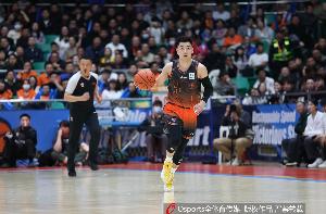 失误得控制！山东全场多达16次失误 辽宁全队12次
