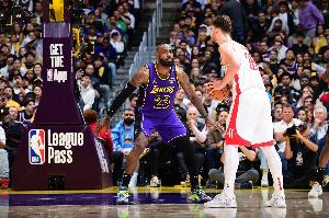 有望抢七？ESPN预测明日胜率：火箭高达64.5% 湖人35.5%