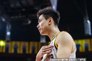 媒体人：辽宁的赛季以惨败收尾 这结果更多是心里有数&然后接受